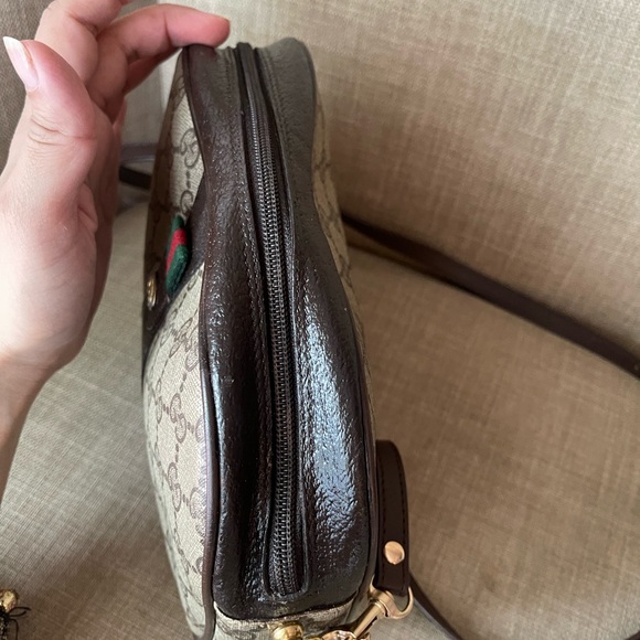 Authentic Gucci vintage web sherry line crossbody bag 156.01.034 (R20) - Picture 7 of 13